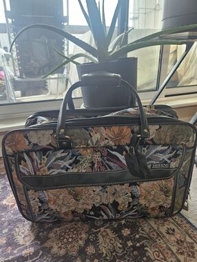 Vintage McBrine floral tapestry weekend travel bag